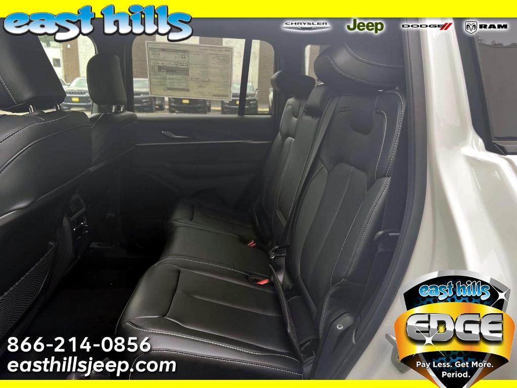 new 2025 Jeep Grand Cherokee car, priced at $49,840