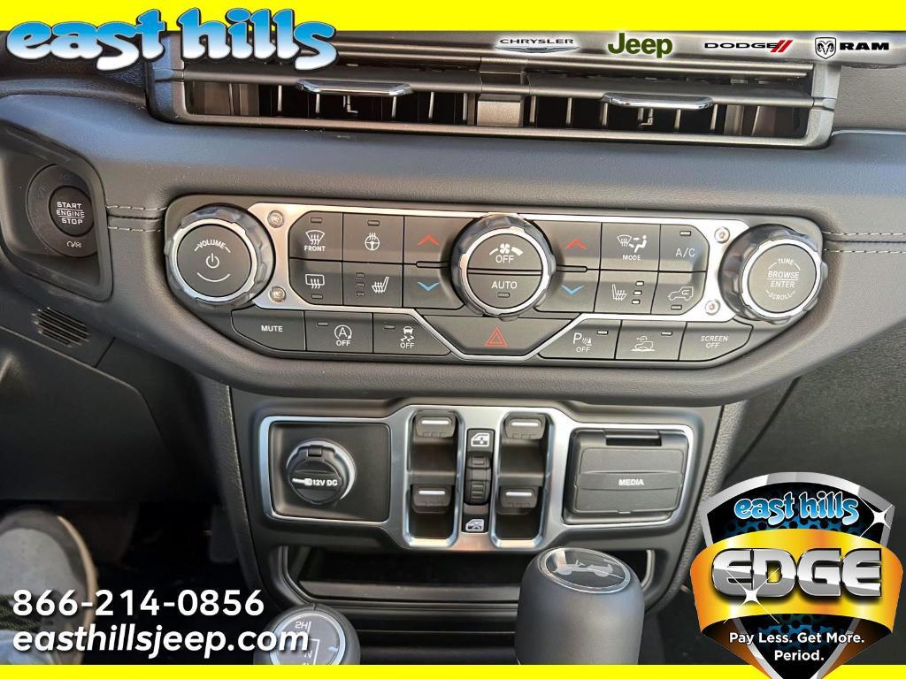 new 2026 Jeep Wrangler car, priced at $56,370