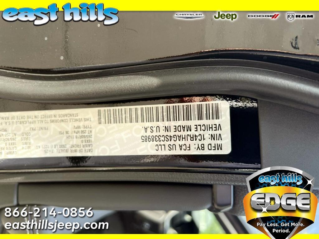 new 2025 Jeep Grand Cherokee car, priced at $44,170