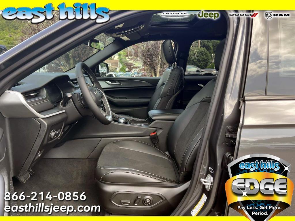 new 2025 Jeep Grand Cherokee car, priced at $48,375