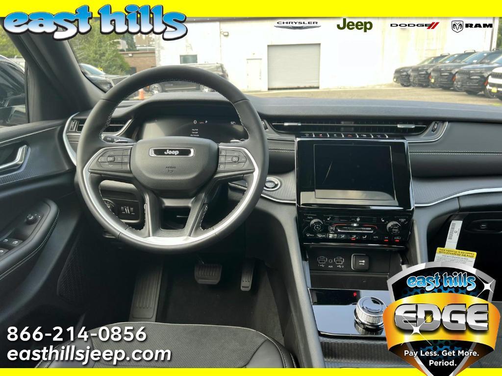 new 2025 Jeep Grand Cherokee car, priced at $48,375