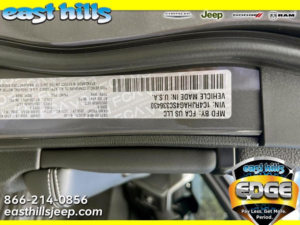 new 2025 Jeep Grand Cherokee car, priced at $48,375