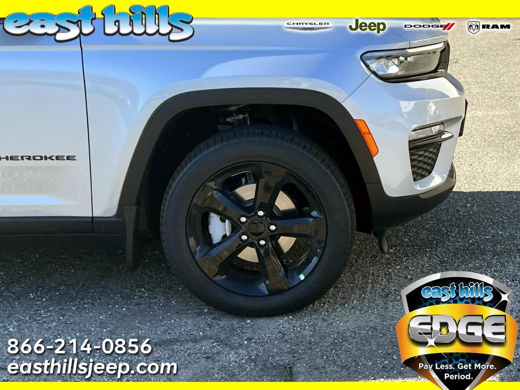 new 2025 Jeep Grand Cherokee car, priced at $53,160