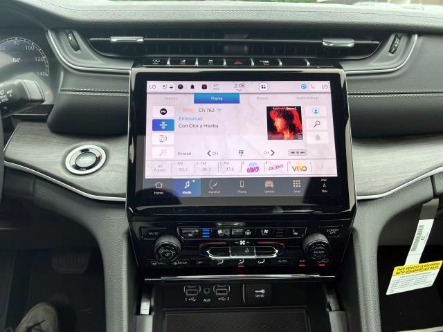 new 2025 Jeep Grand Cherokee car, priced at $55,460