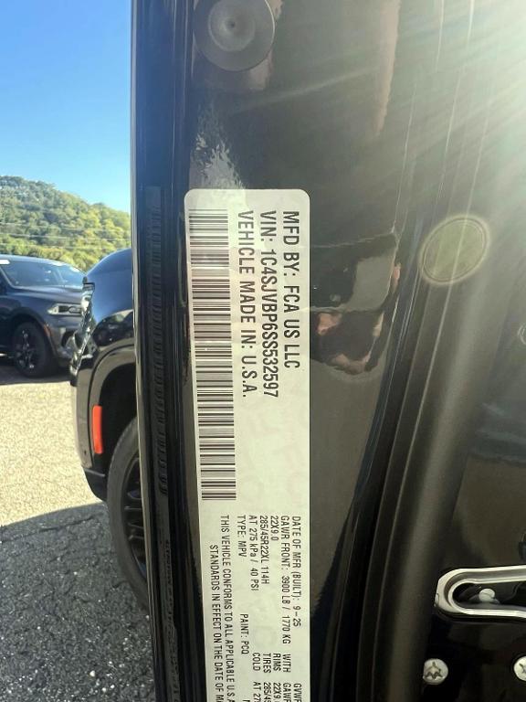 new 2025 Jeep Wagoneer car, priced at $76,425