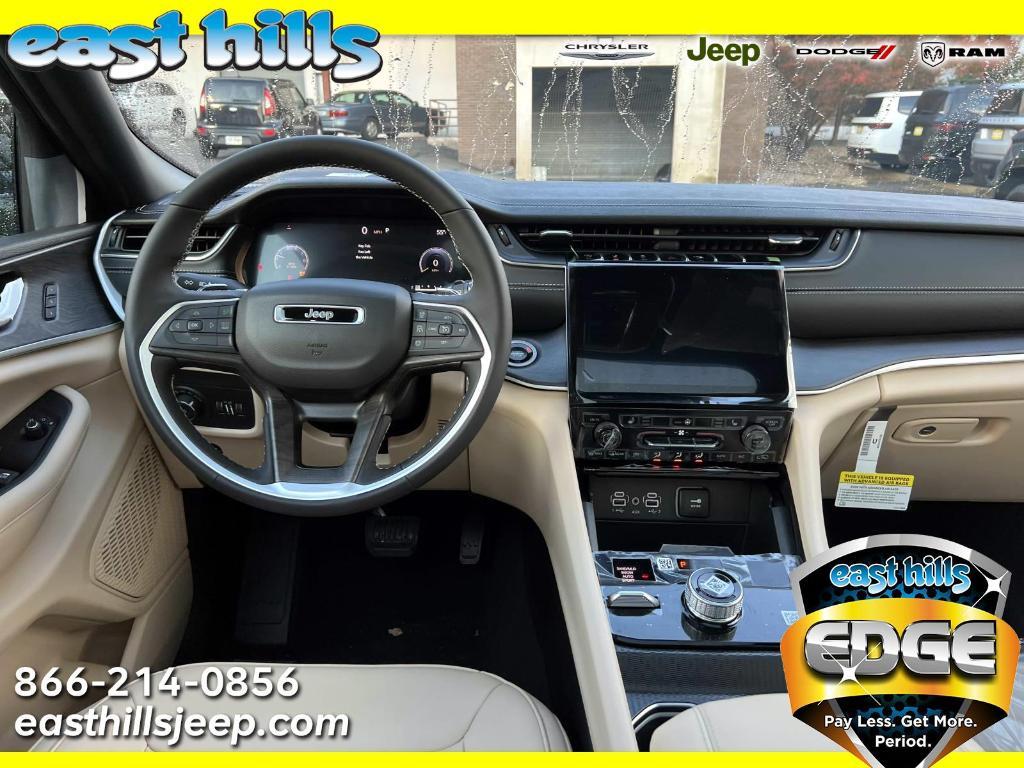 new 2025 Jeep Grand Cherokee car, priced at $49,840