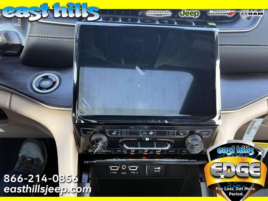 new 2025 Jeep Grand Cherokee car, priced at $49,840