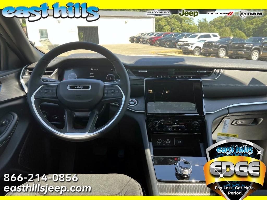 new 2025 Jeep Grand Cherokee car, priced at $44,595