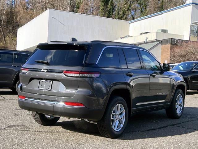 new 2025 Jeep Grand Cherokee car, priced at $42,175