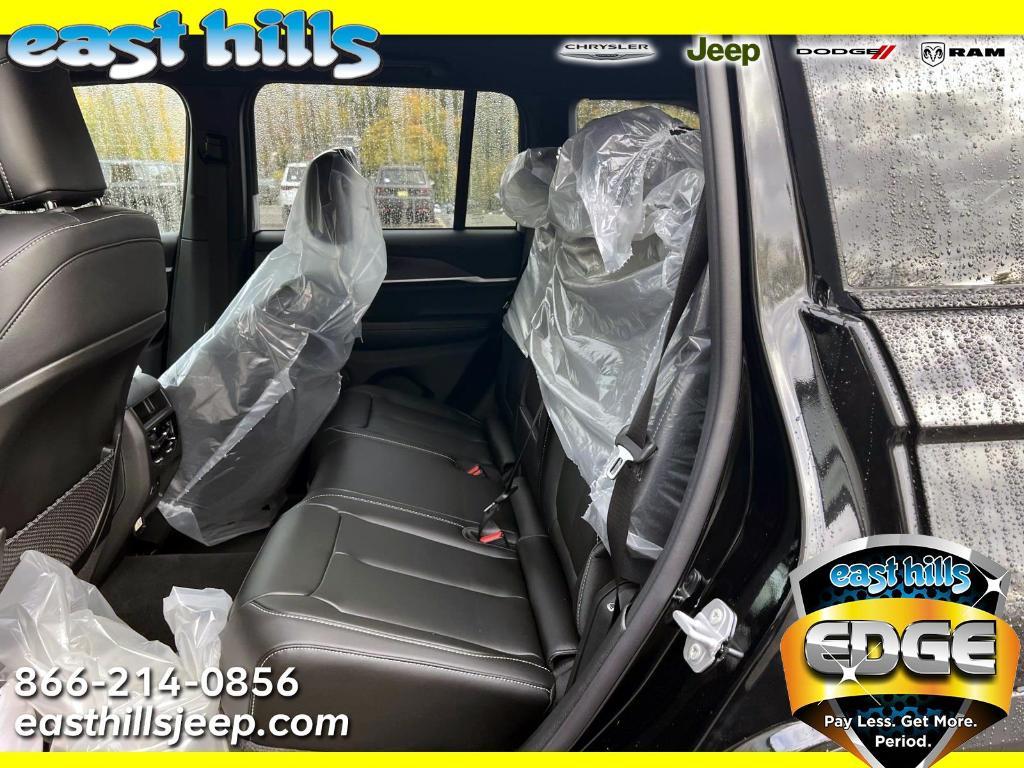 new 2025 Jeep Grand Cherokee car, priced at $47,495