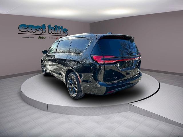 used 2021 Chrysler Pacifica car, priced at $23,996