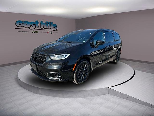 used 2021 Chrysler Pacifica car, priced at $23,421