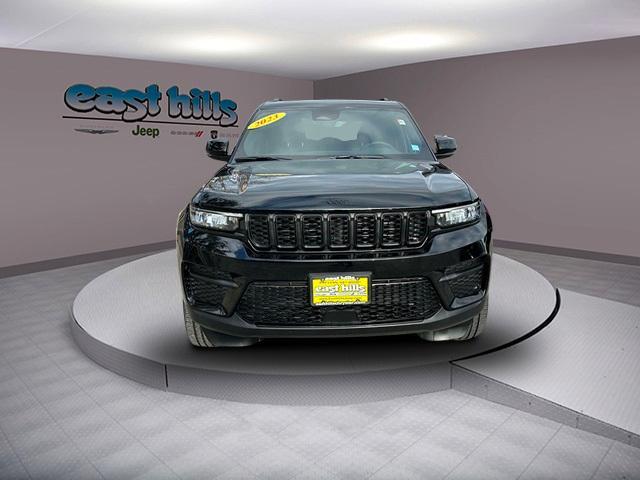 used 2023 Jeep Grand Cherokee car, priced at $35,306