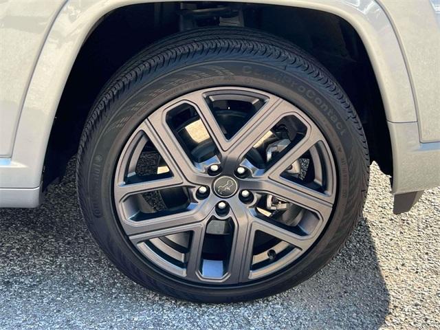 used 2025 Jeep Compass car, priced at $25,960