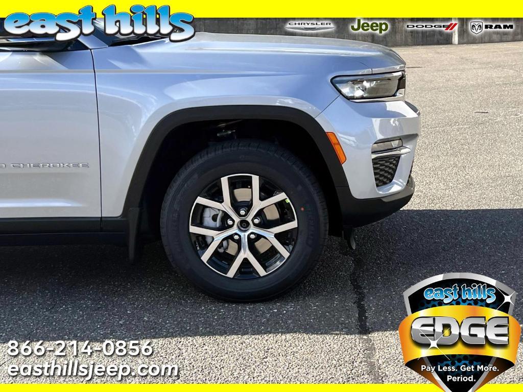 new 2025 Jeep Grand Cherokee car, priced at $50,435