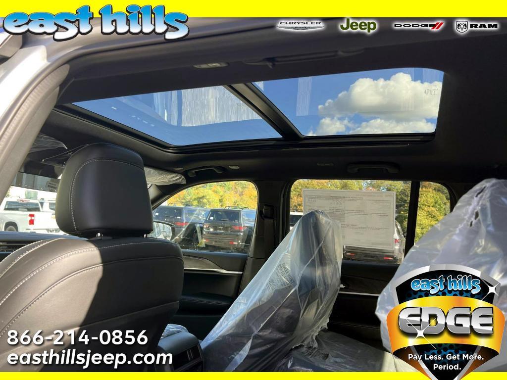 new 2025 Jeep Grand Cherokee car, priced at $50,435