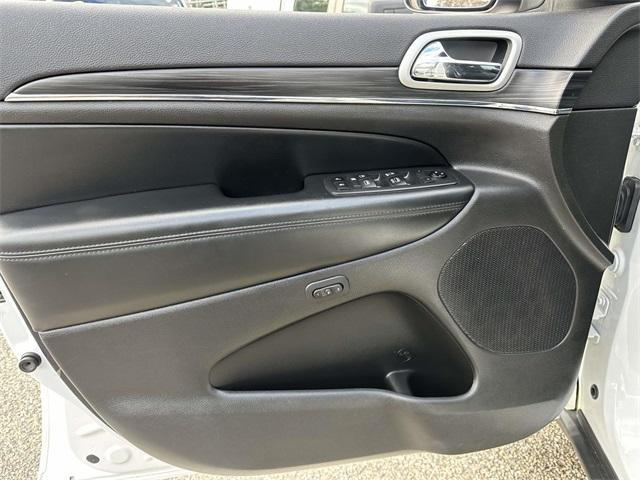 used 2020 Jeep Grand Cherokee car, priced at $16,500