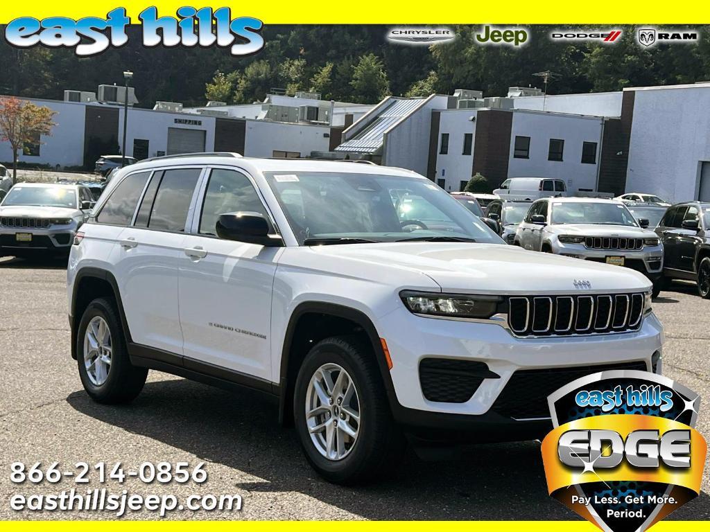 new 2025 Jeep Grand Cherokee car, priced at $44,000