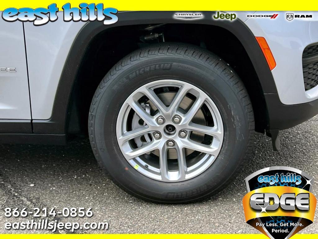 new 2025 Jeep Grand Cherokee car, priced at $44,170