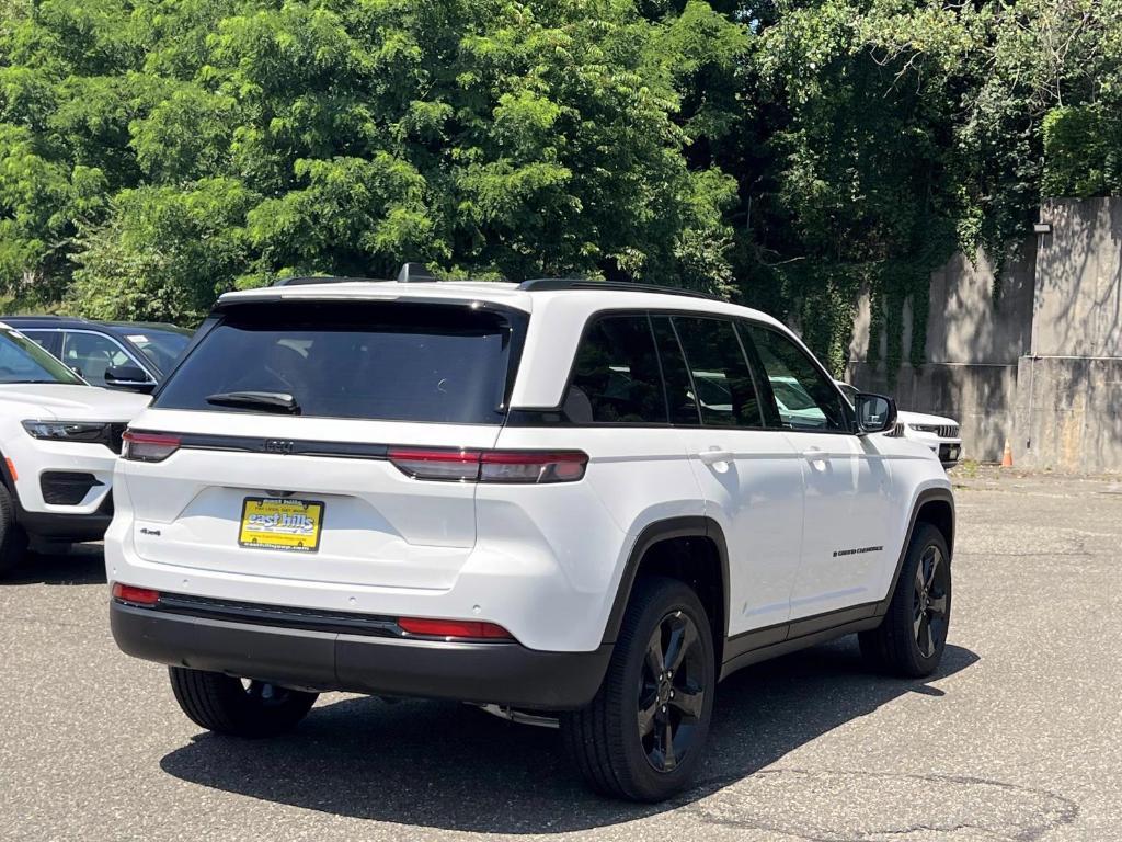 new 2025 Jeep Grand Cherokee car, priced at $47,780