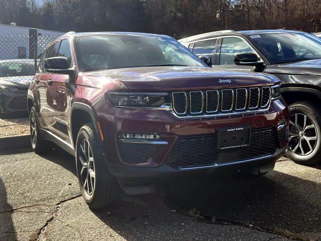 new 2025 Jeep Grand Cherokee car, priced at $49,810