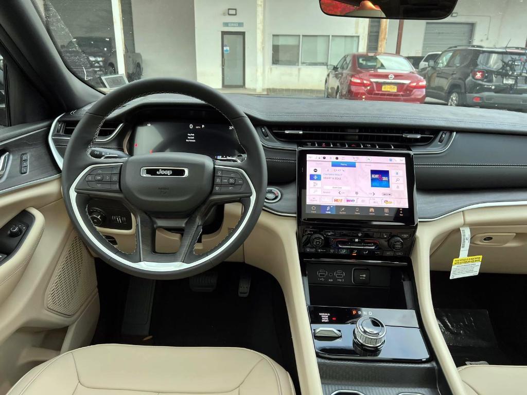 new 2025 Jeep Grand Cherokee car, priced at $49,415
