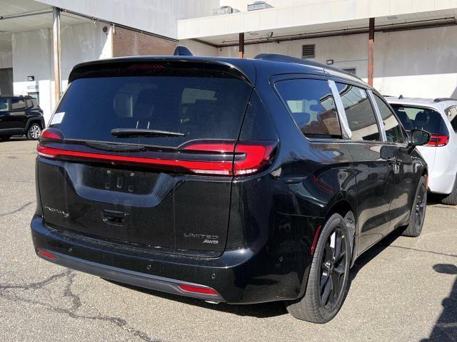 new 2025 Chrysler Pacifica car, priced at $58,865