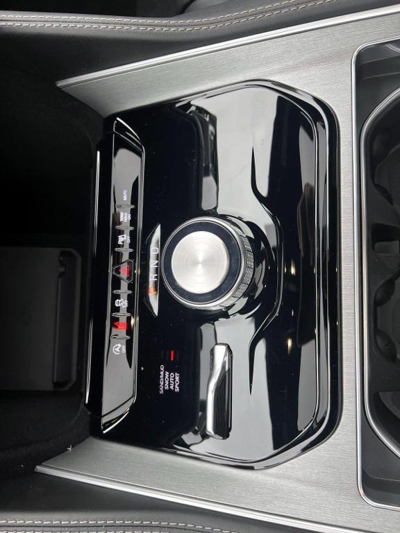 new 2025 Jeep Wagoneer car, priced at $76,425