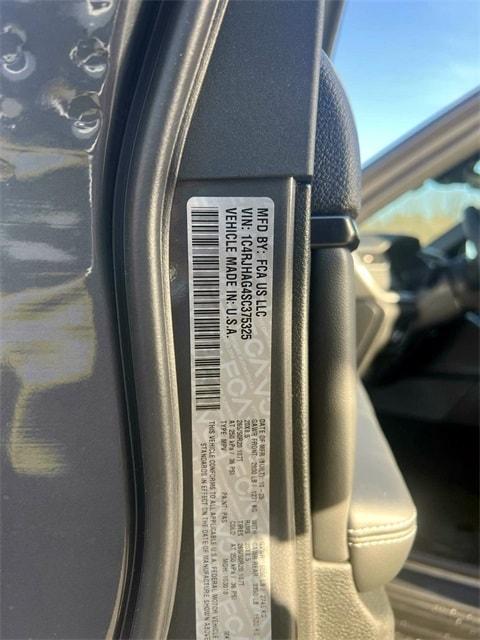 new 2025 Jeep Grand Cherokee car, priced at $48,375