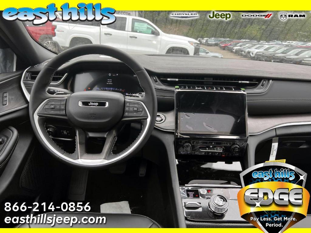 new 2025 Jeep Grand Cherokee car, priced at $50,435