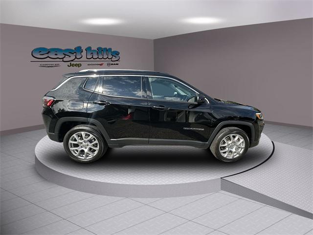 used 2022 Jeep Compass car, priced at $23,399