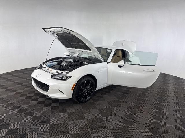 new 2025 Mazda MX-5 Miata RF car, priced at $39,980