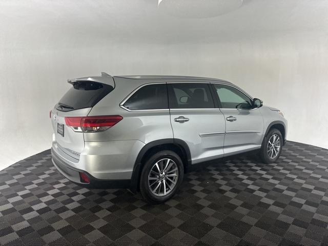 used 2019 Toyota Highlander car, priced at $25,600