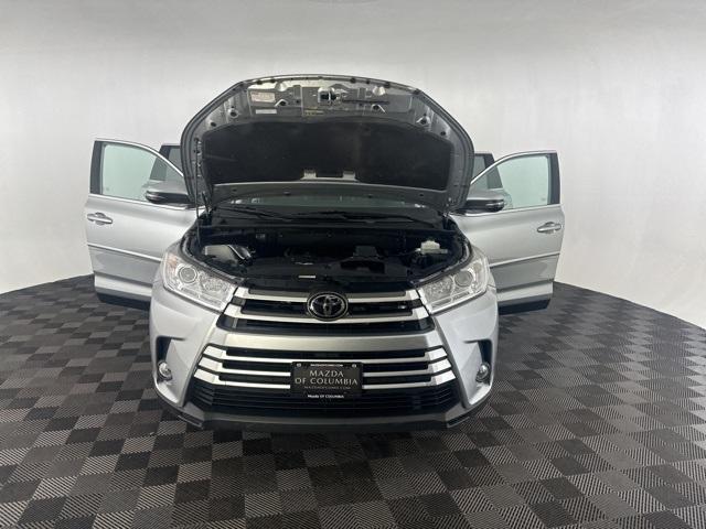 used 2019 Toyota Highlander car, priced at $25,600