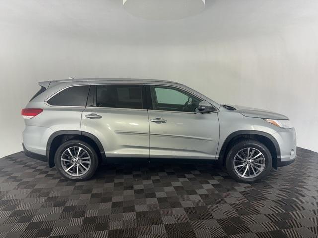 used 2019 Toyota Highlander car, priced at $25,600