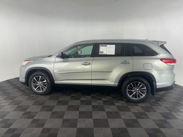 used 2019 Toyota Highlander car, priced at $25,600