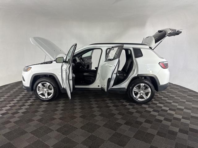 used 2024 Jeep Compass car, priced at $21,100