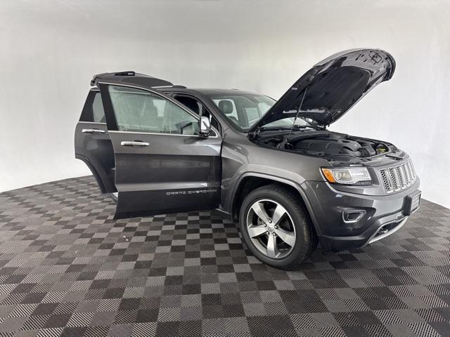 used 2015 Jeep Grand Cherokee car, priced at $17,900