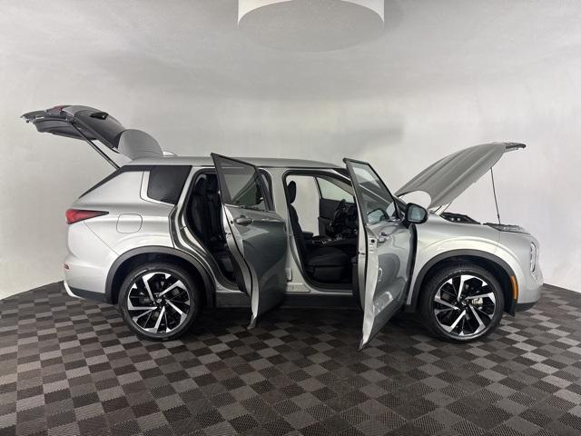 used 2024 Mitsubishi Outlander car, priced at $25,100