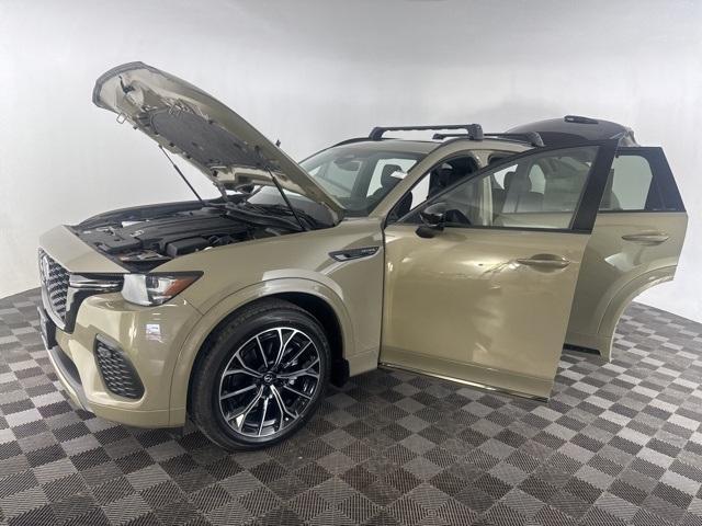 new 2025 Mazda CX-70 car, priced at $54,002