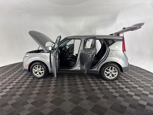 used 2022 Kia Soul car, priced at $13,600
