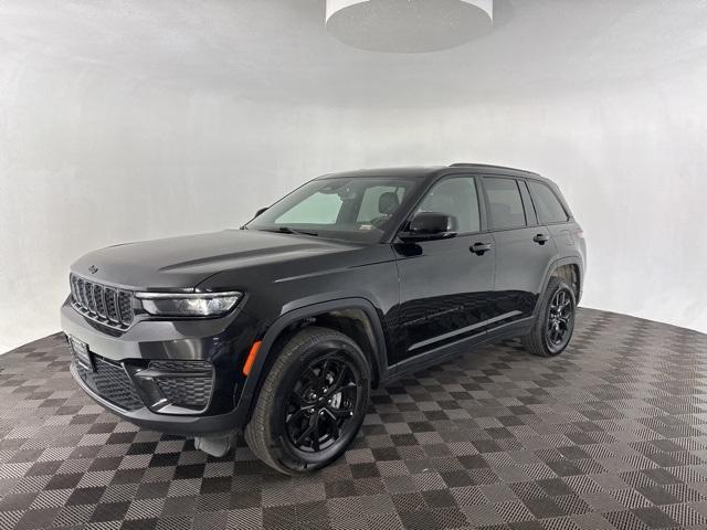 used 2024 Jeep Grand Cherokee car, priced at $30,500