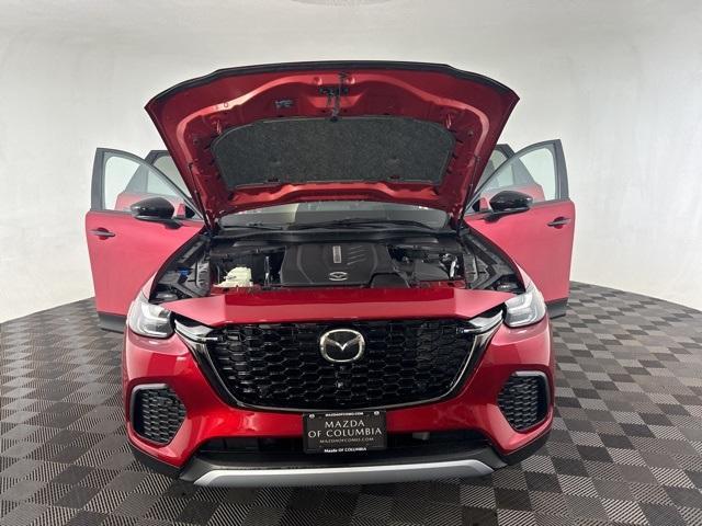 new 2025 Mazda CX-70 car, priced at $55,105