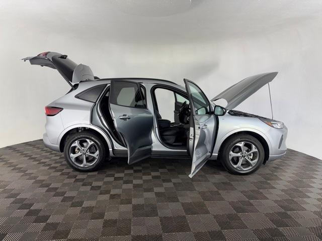 used 2023 Ford Escape car, priced at $21,400