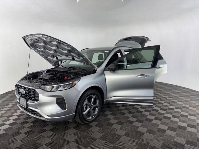 used 2023 Ford Escape car, priced at $21,400