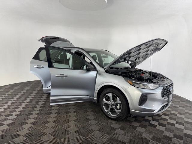 used 2023 Ford Escape car, priced at $21,400