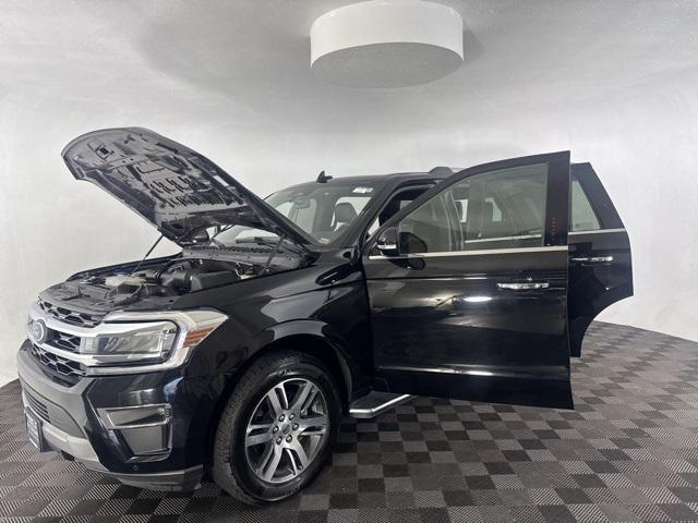 used 2023 Ford Expedition car, priced at $38,200
