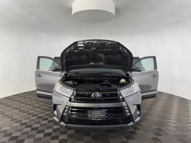used 2018 Toyota Highlander car, priced at $20,200