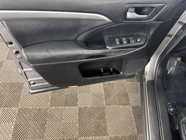 used 2018 Toyota Highlander car, priced at $20,200