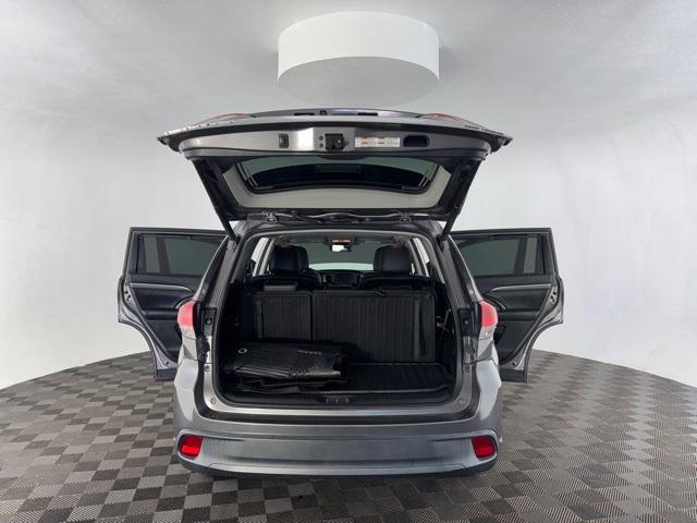 used 2018 Toyota Highlander car, priced at $20,200